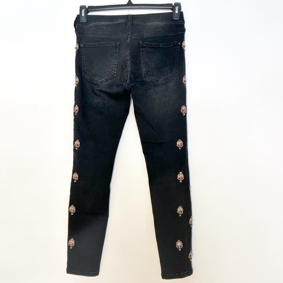 Anthropologie Pilcro Black Script High-Rise Embellished Skinny Jeans - Picture 4 of 8